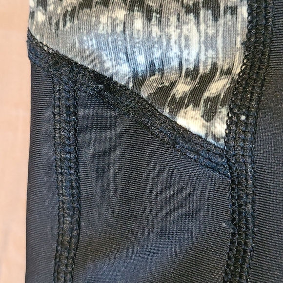 Under Armour compression legging - Picture 8 of 8